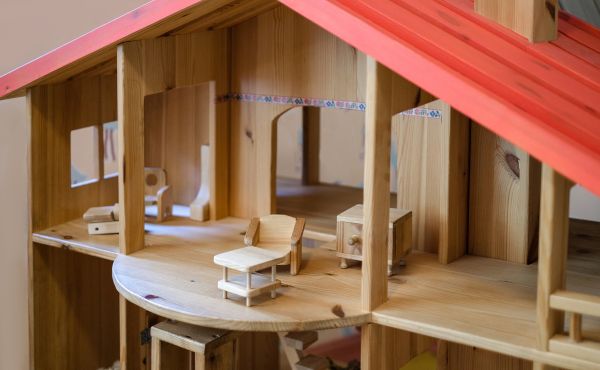 Doll House Assembly in Orange Park